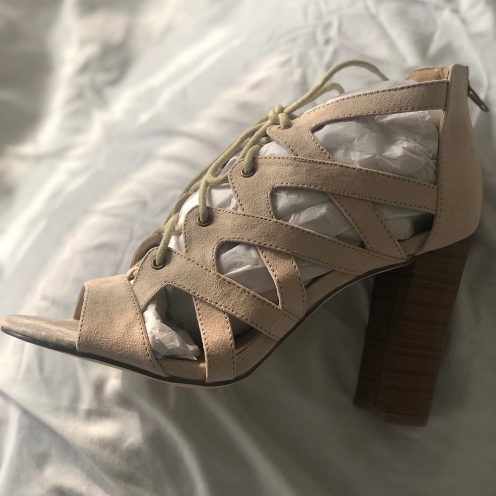 Sandal Heals